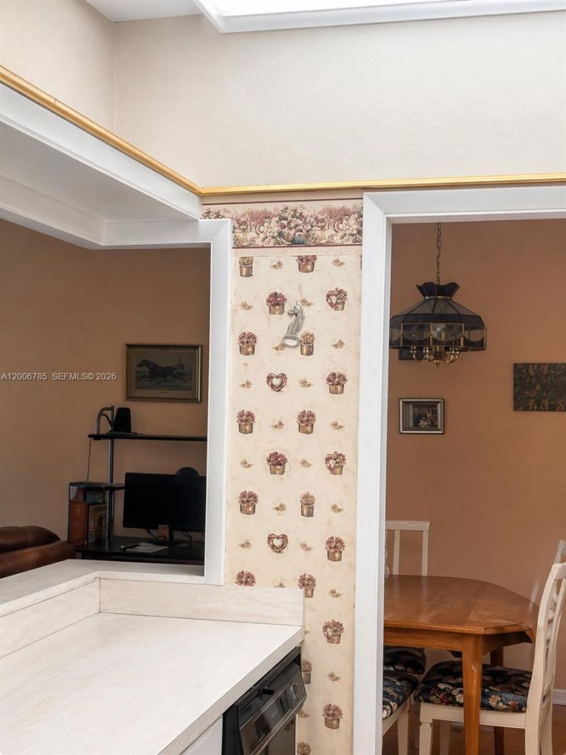 400 N Riverside Dr, Unit 203, Pompano Beach, FL 33062 Photo