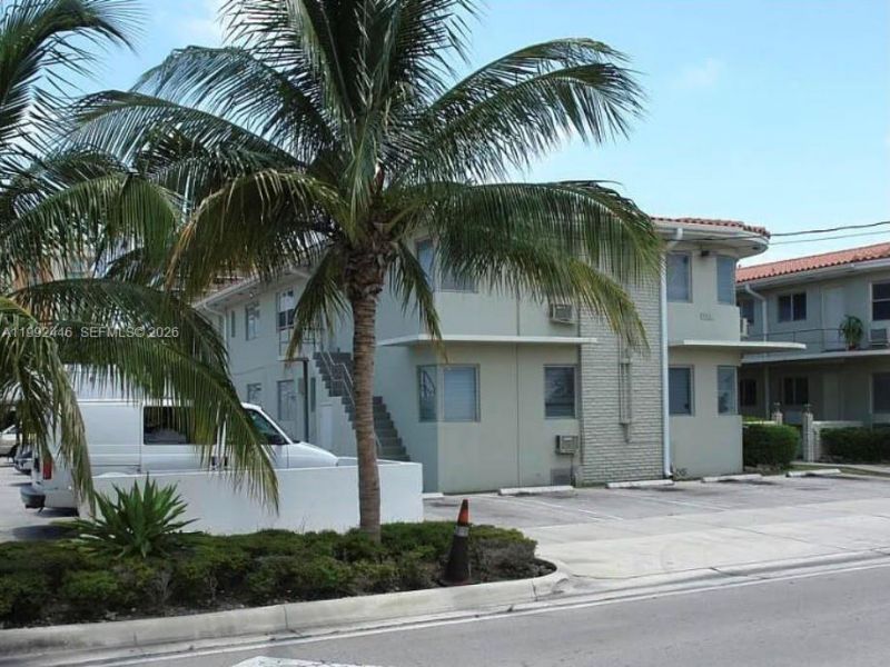 9473 Abbott Ave, Unit 7, Surfside, FL 33154 Photo