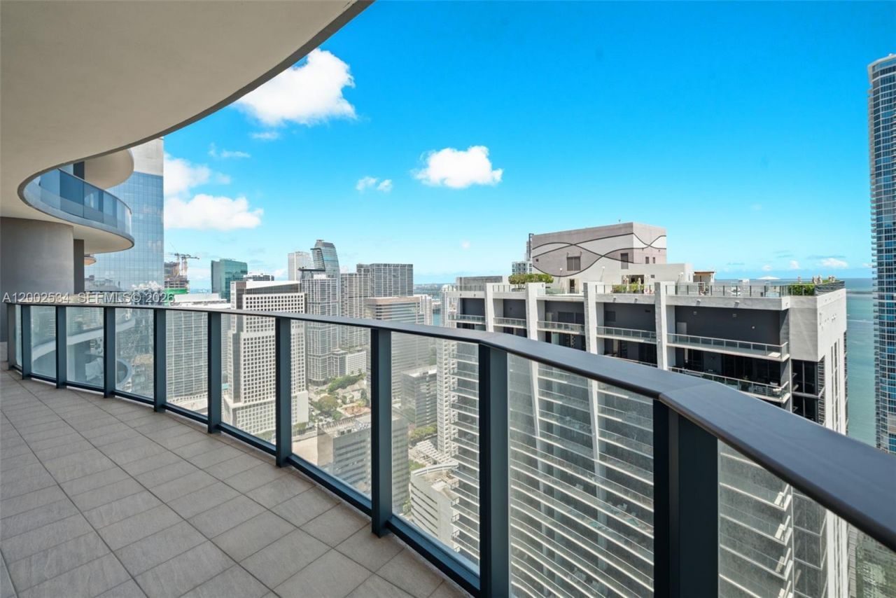 1000 Brickell Plz , Unit PH5103, Miami, FL 33131 Photo