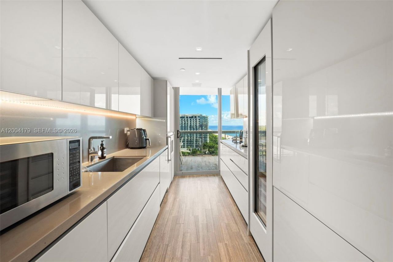 101 20th St , Unit 2007, Miami Beach, FL 33139 Photo