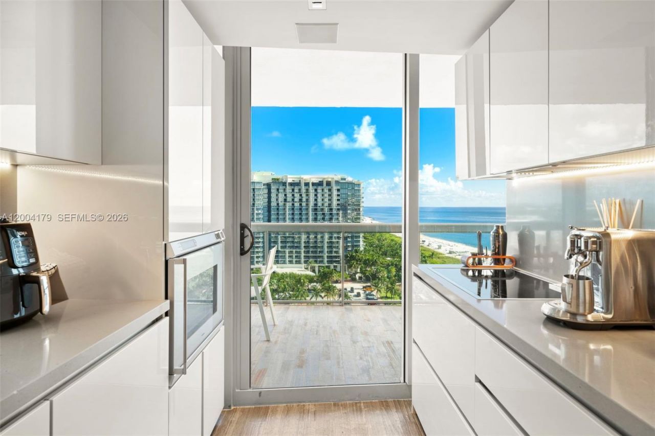 101 20th St , Unit 2007, Miami Beach, FL 33139 Photo