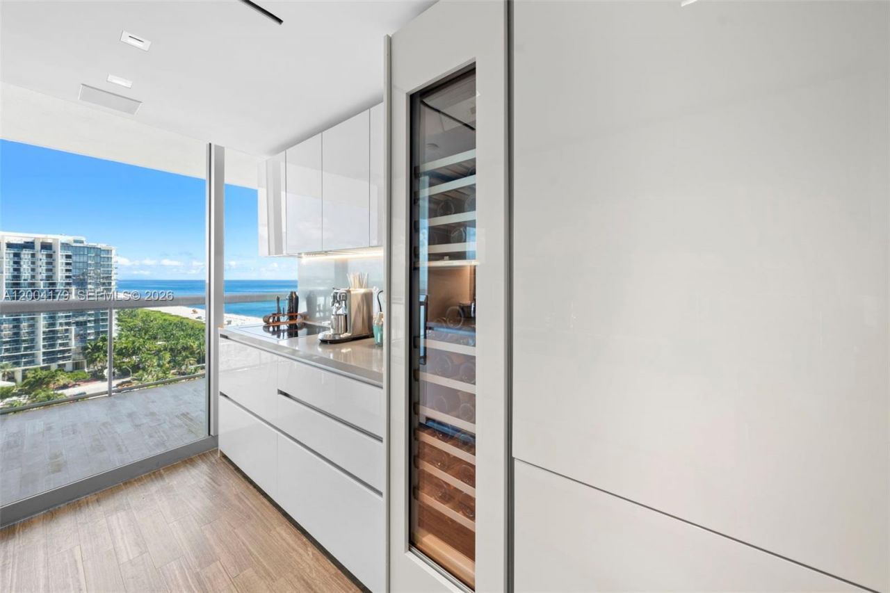 101 20th St , Unit 2007, Miami Beach, FL 33139 Photo