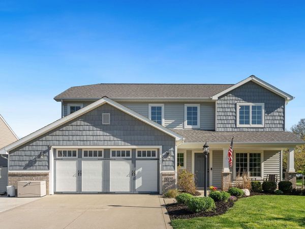 812 Crimson Cove, Fort Wayne, IN 46845