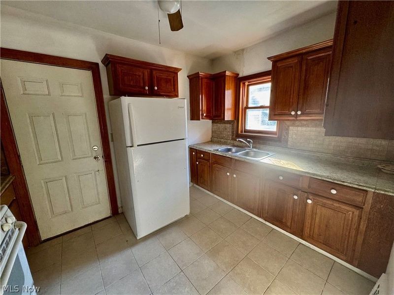 1355 West Boulevard, Unit 2, Cleveland, OH 44102 Photo 4