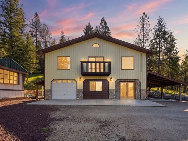 36006 N Milan-Elk Rd, Chattaroy, WA 99003