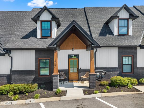 422 Fleeta Williams Way, Sevierville, TN 37862