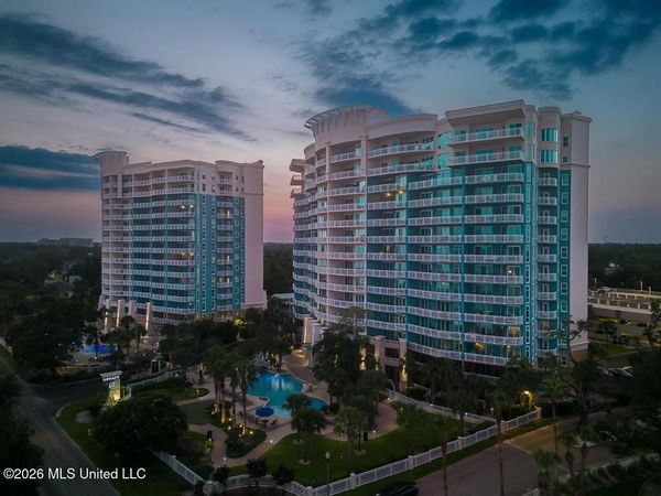 2230 Beach Drive, Gulfport, MS 39507