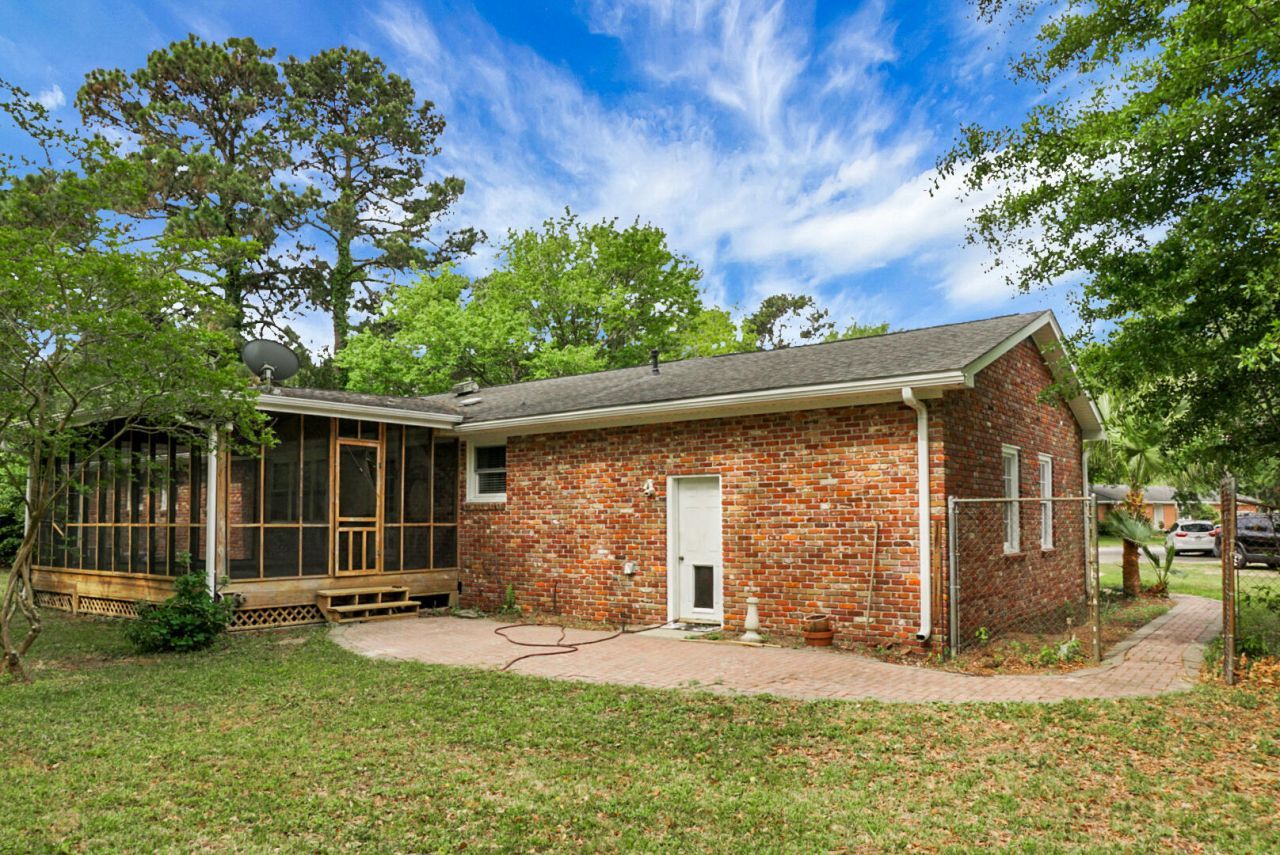 1046 Birchdale Drive Photo 41