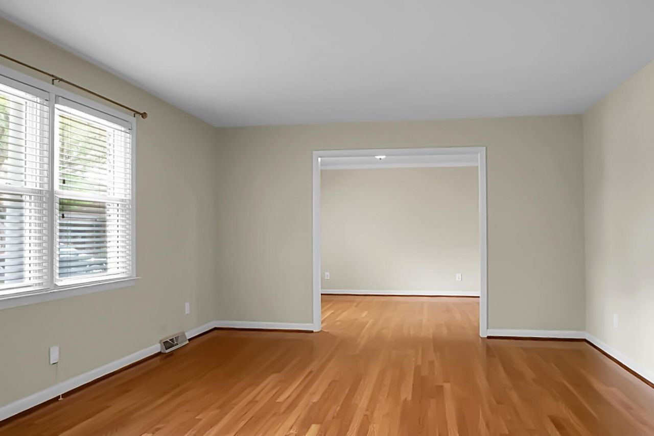 1046 Birchdale Drive Photo 7