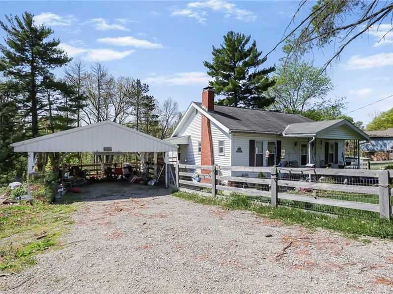 2390 Ridge Road, Zanesville, OH 43701 Photo 4