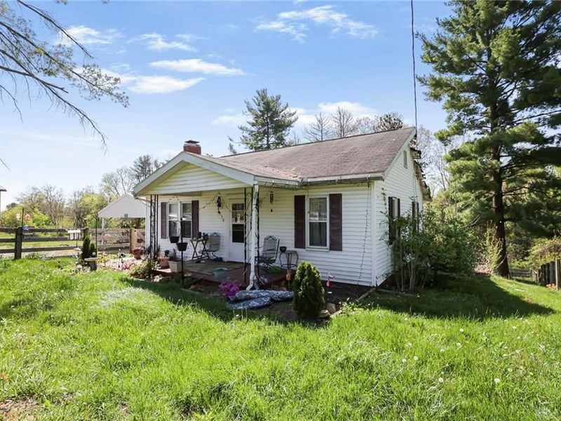 2390 Ridge Road, Zanesville, OH 43701 Photo 6