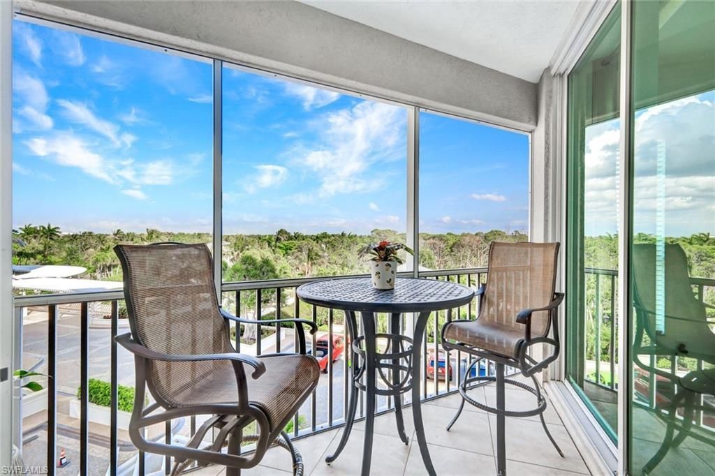 295 Grande Way , Unit 306, Naples, FL 34110 Photo
