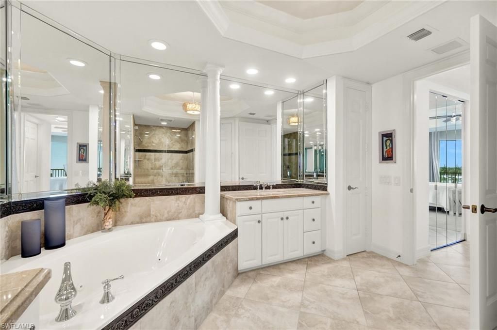 295 Grande Way , Unit 306, Naples, FL 34110 Photo