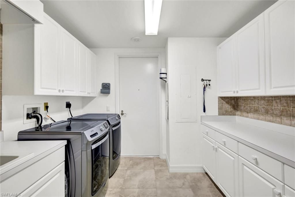 295 Grande Way , Unit 306, Naples, FL 34110 Photo