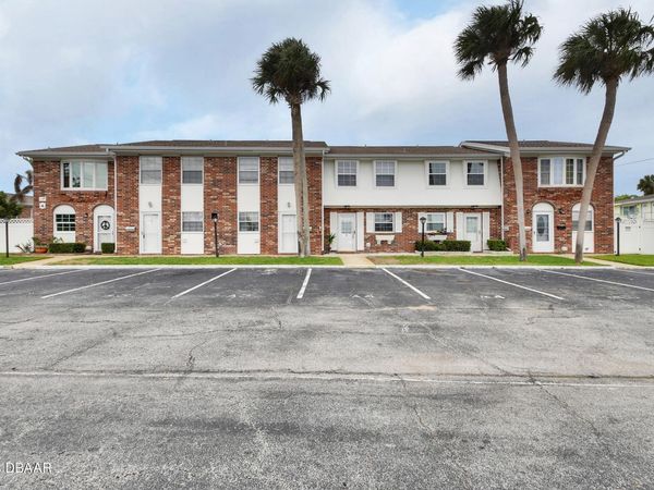 2200 S Palmetto Avenue, Unit A040, Daytona Beach, FL 32119