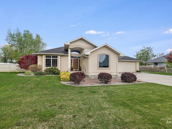 389 Greenbrier Dr, Heyburn, ID 83336