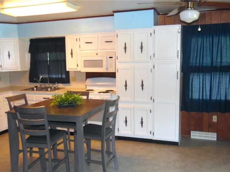 21569 State Route 16, Coshocton, OH 43812 Photo 11