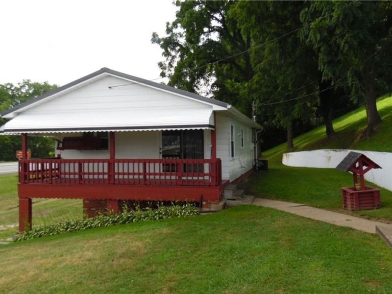 21569 State Route 16, Coshocton, OH 43812 Photo 2