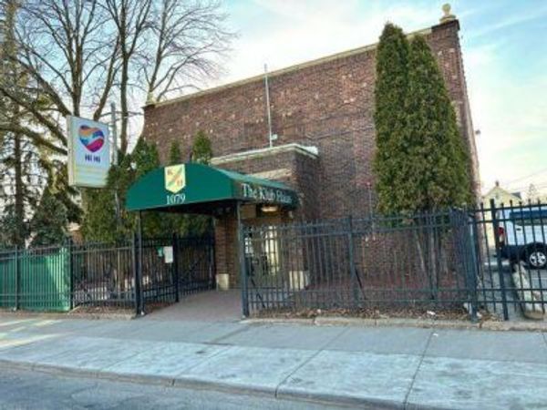 1079 Rice Street , Saint Paul, MN 55117