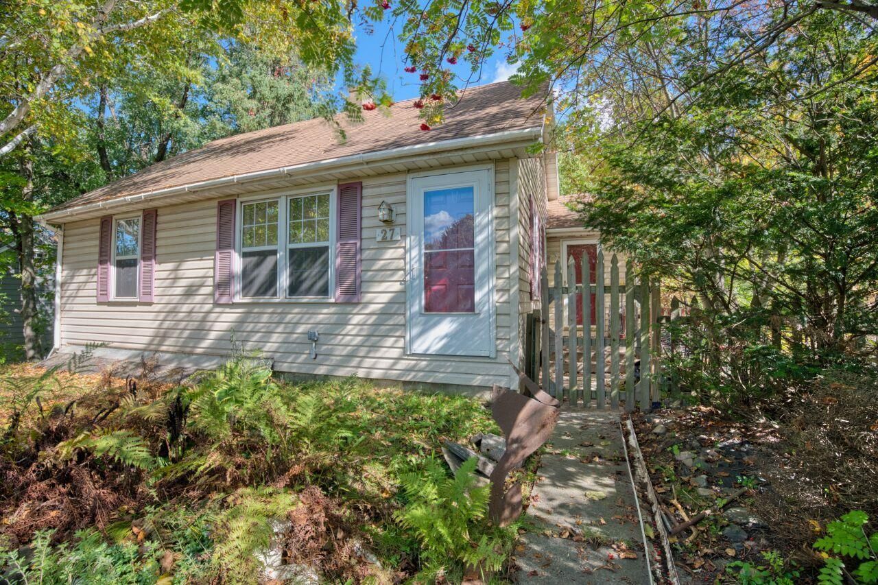 27 Cuyuna Drive , Virginia, MN 55792