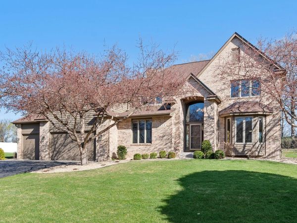 3515 Ranier Lane N, Plymouth, MN 55447