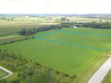 TBD XXXX 201st Avenue, West Concord, MN 55985