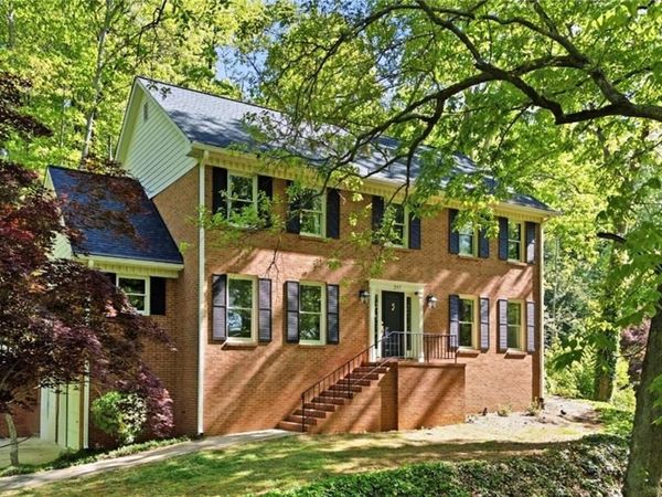 297 Breeze Hill Lane , Canton, GA 30114