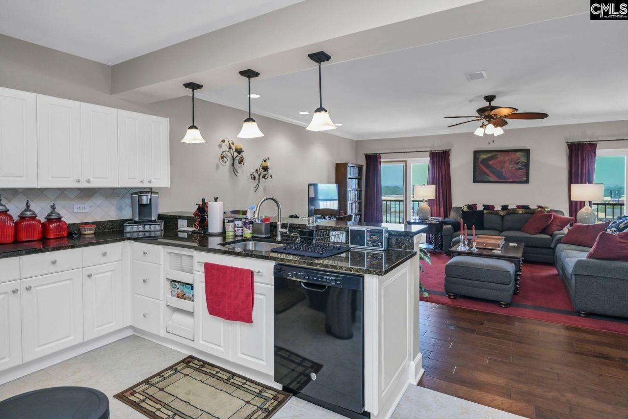 900 S Stadium Drive  Photo 10