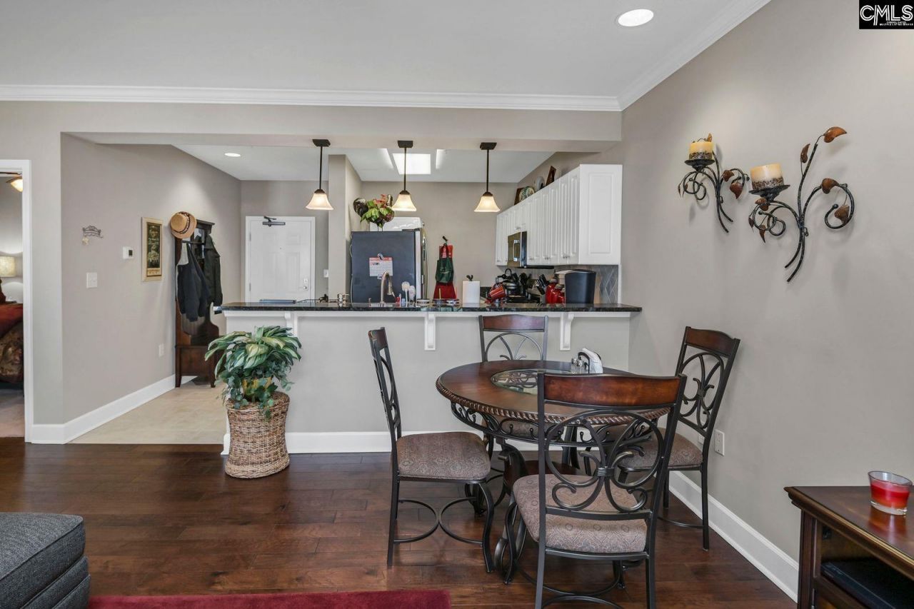 900 S Stadium Drive  Photo 11