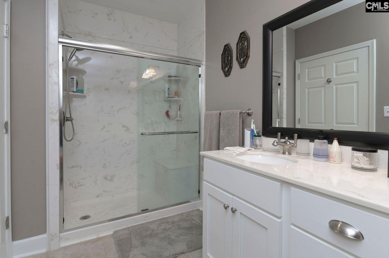 900 S Stadium Drive  Photo 14