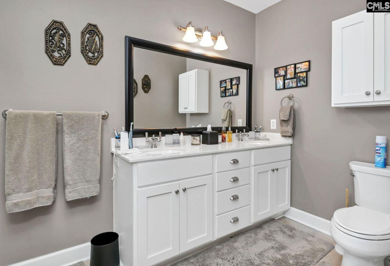 900 S Stadium Drive  Photo 16