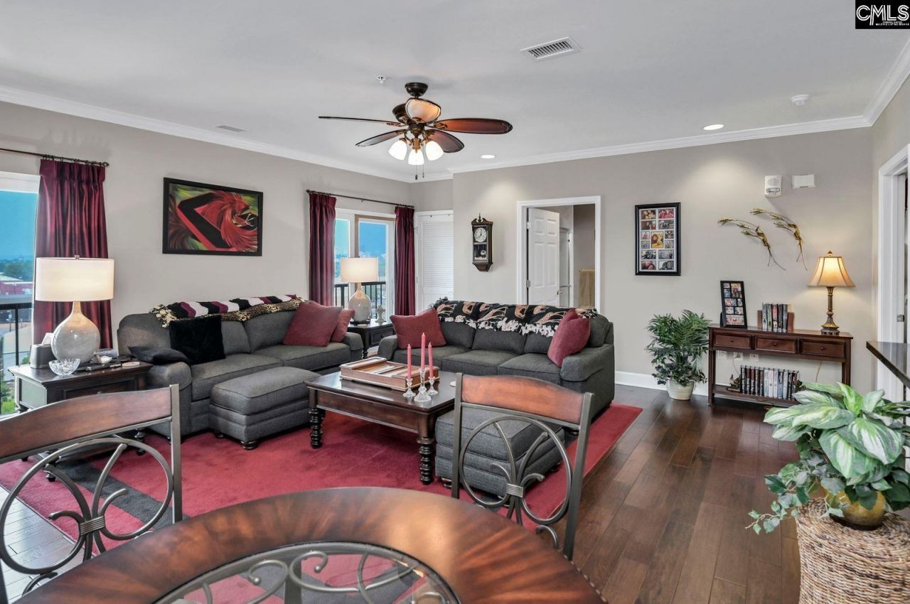 900 S Stadium Drive  Photo 6