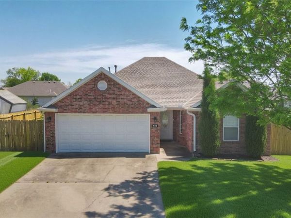 550 Bonanza , Centerton, AR 72719