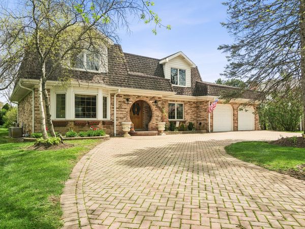 803 Waltz Court , Prospect Heights, IL 60070