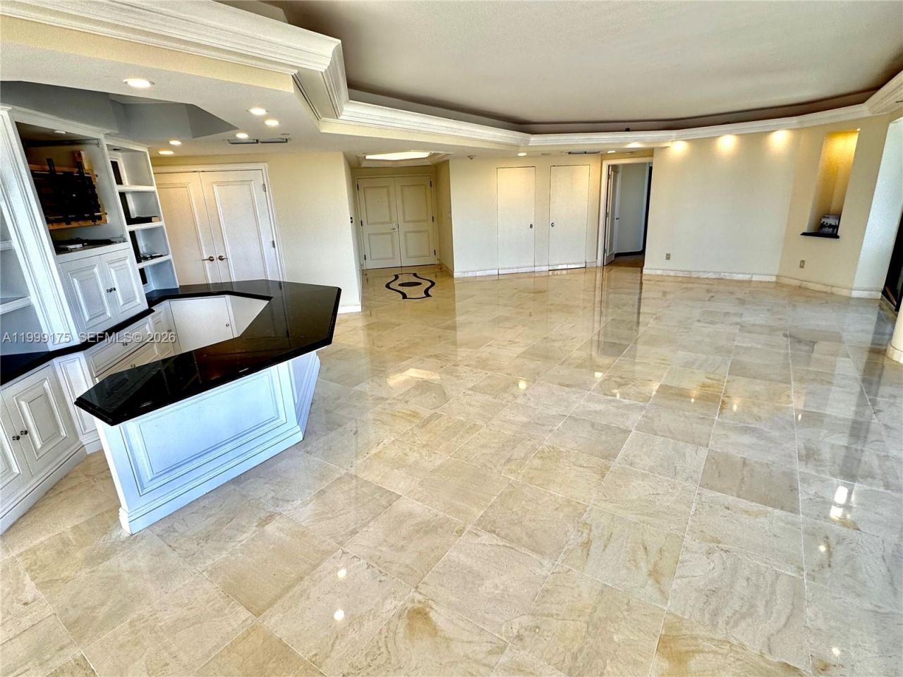 2000 Island Blvd , Unit 1801, Aventura, FL 33160 Photo