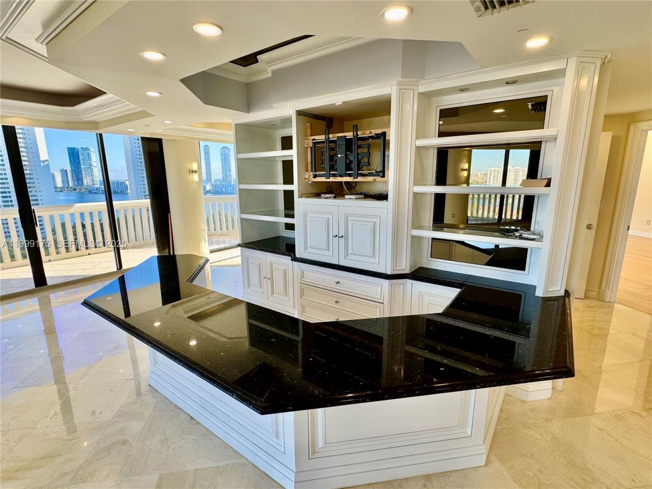 2000 Island Blvd , Unit 1801, Aventura, FL 33160 Photo
