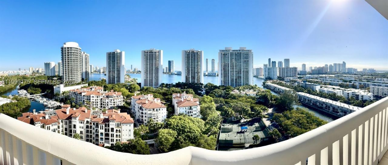 2000 Island Blvd , Unit 1801, Aventura, FL 33160 Photo