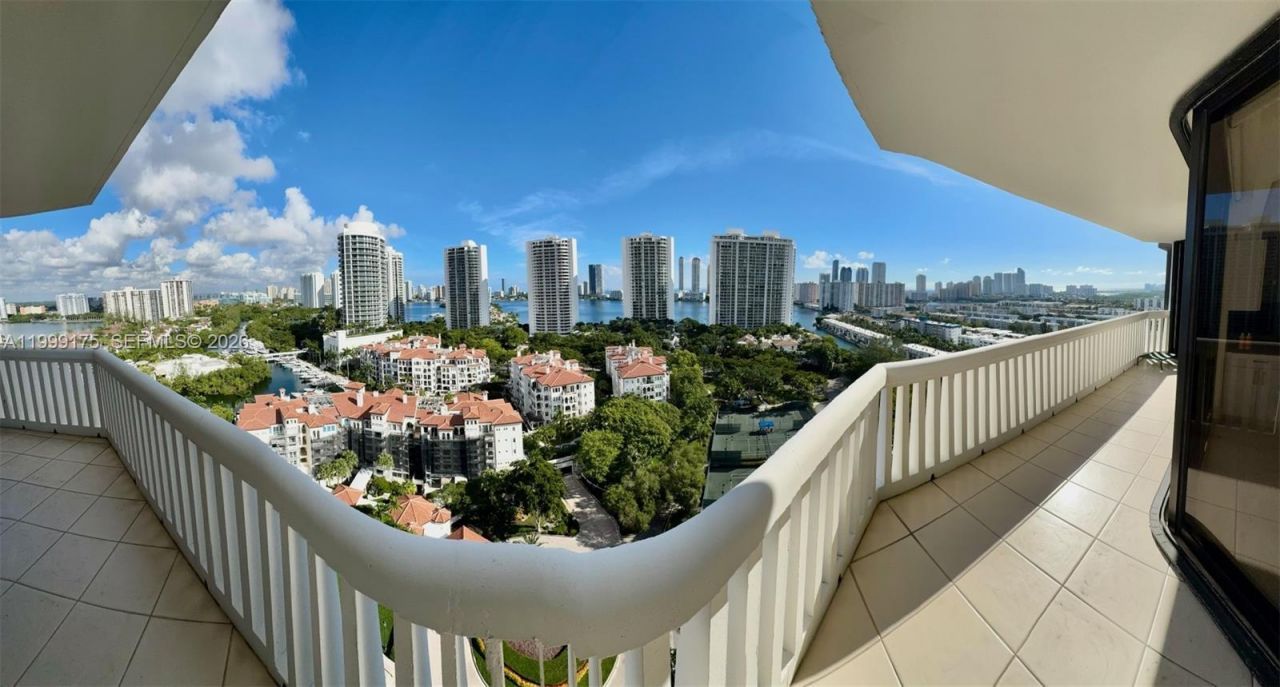 2000 Island Blvd , Unit 1801, Aventura, FL 33160 Photo