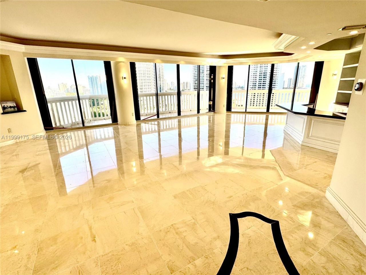 2000 Island Blvd , Unit 1801, Aventura, FL 33160 Photo