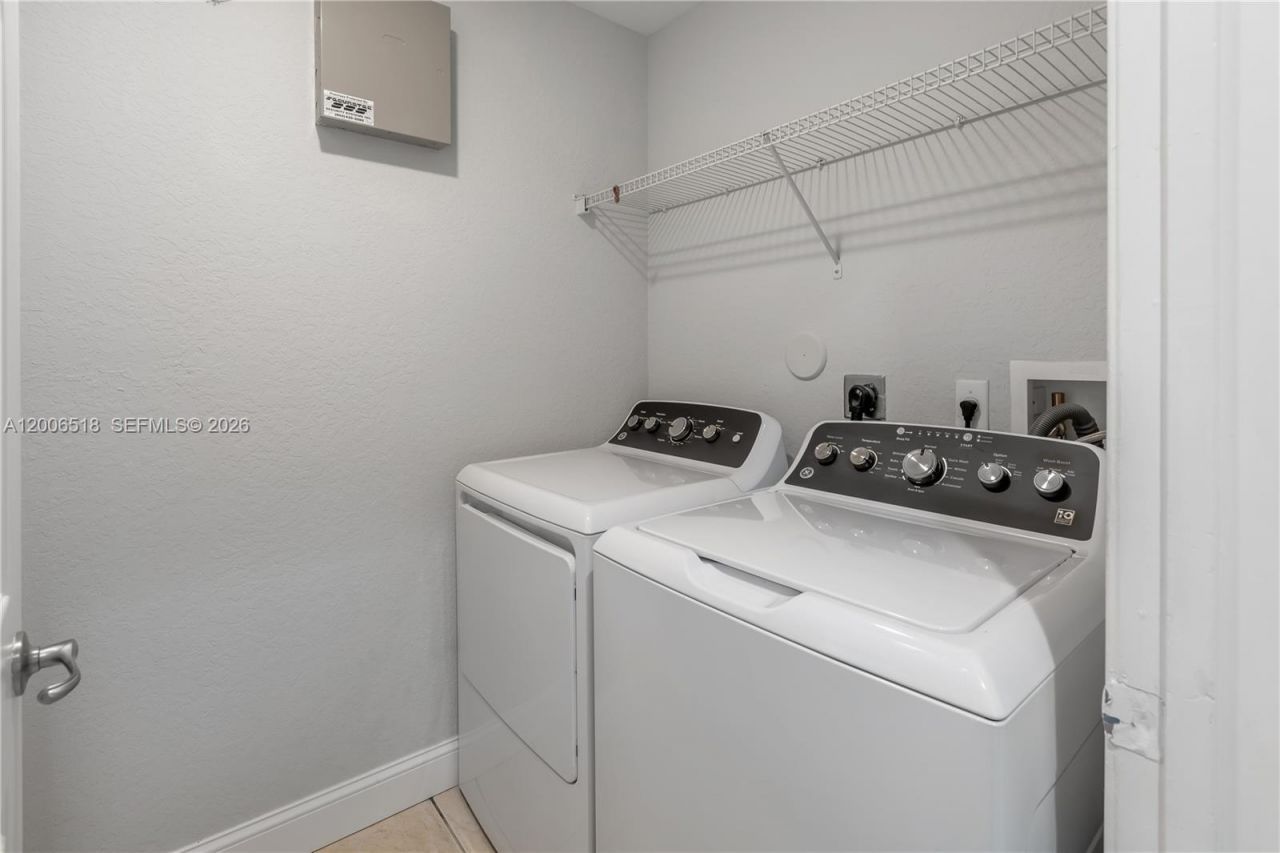 2707 NW 80th Ave, Sunrise, FL 33322 Photo
