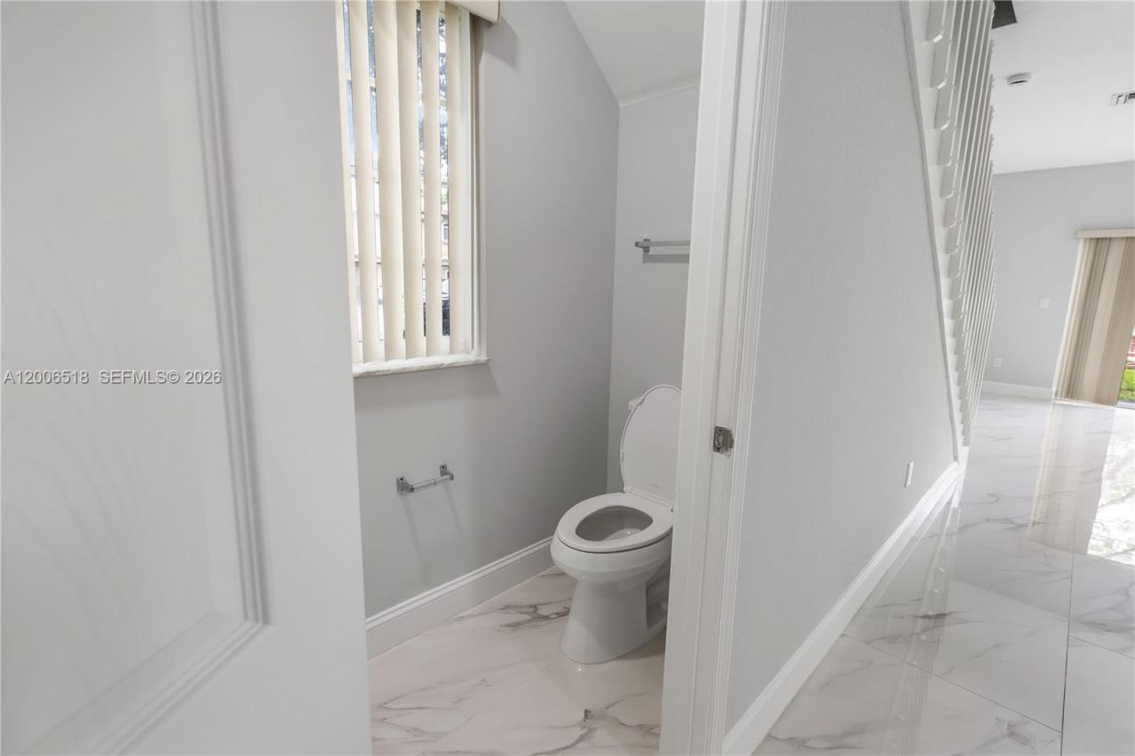2707 NW 80th Ave, Sunrise, FL 33322 Photo