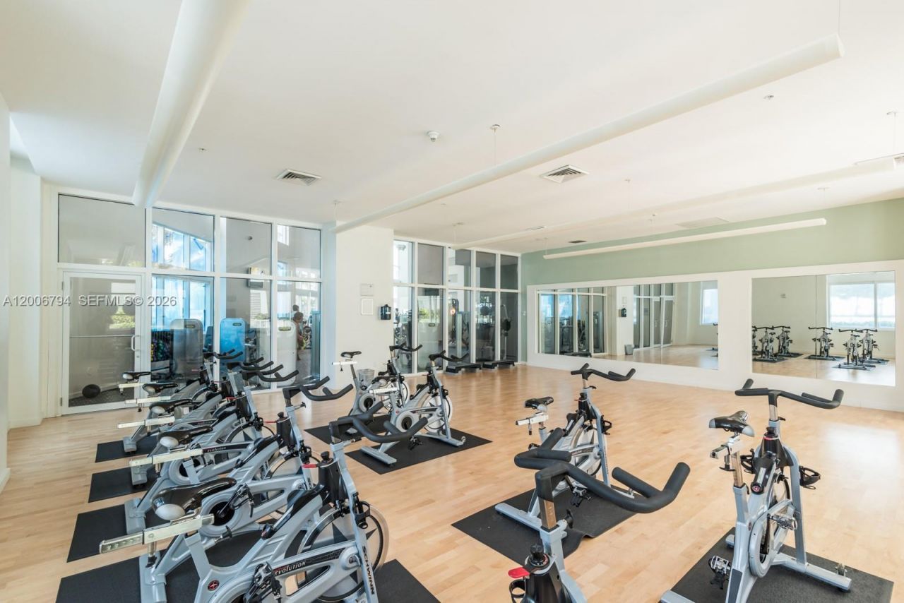 1900 N Bayshore Dr , Unit 3707, Miami, FL 33132 Photo