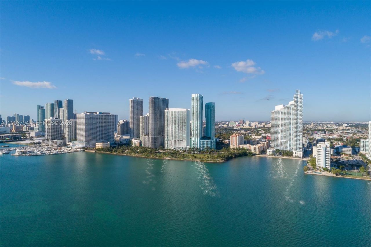 1900 N Bayshore Dr , Unit 3707, Miami, FL 33132 Photo