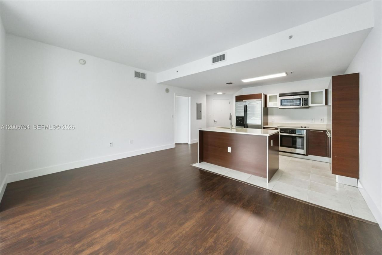 1900 N Bayshore Dr , Unit 3707, Miami, FL 33132 Photo