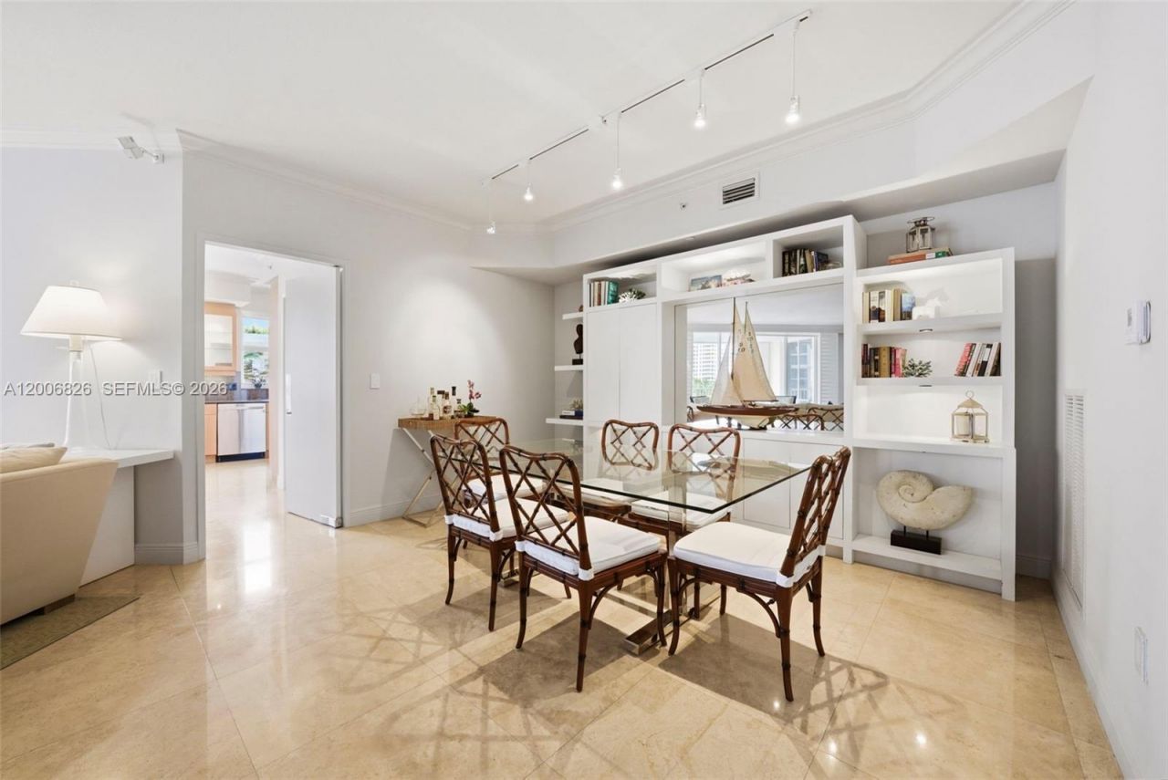 727 Crandon Blvd, Unit 502, Key Biscayne, FL 33149 Photo
