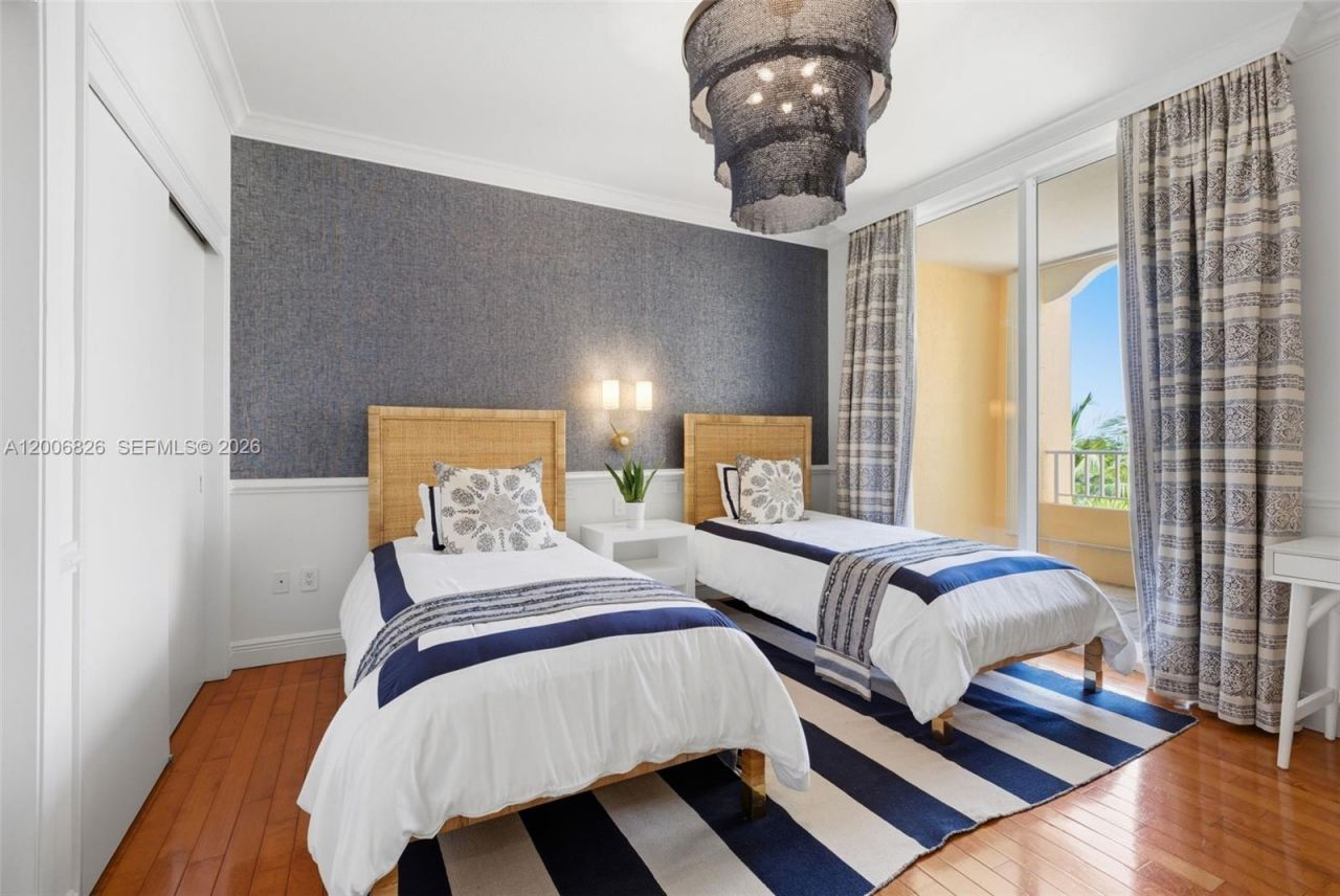 727 Crandon Blvd, Unit 502, Key Biscayne, FL 33149 Photo