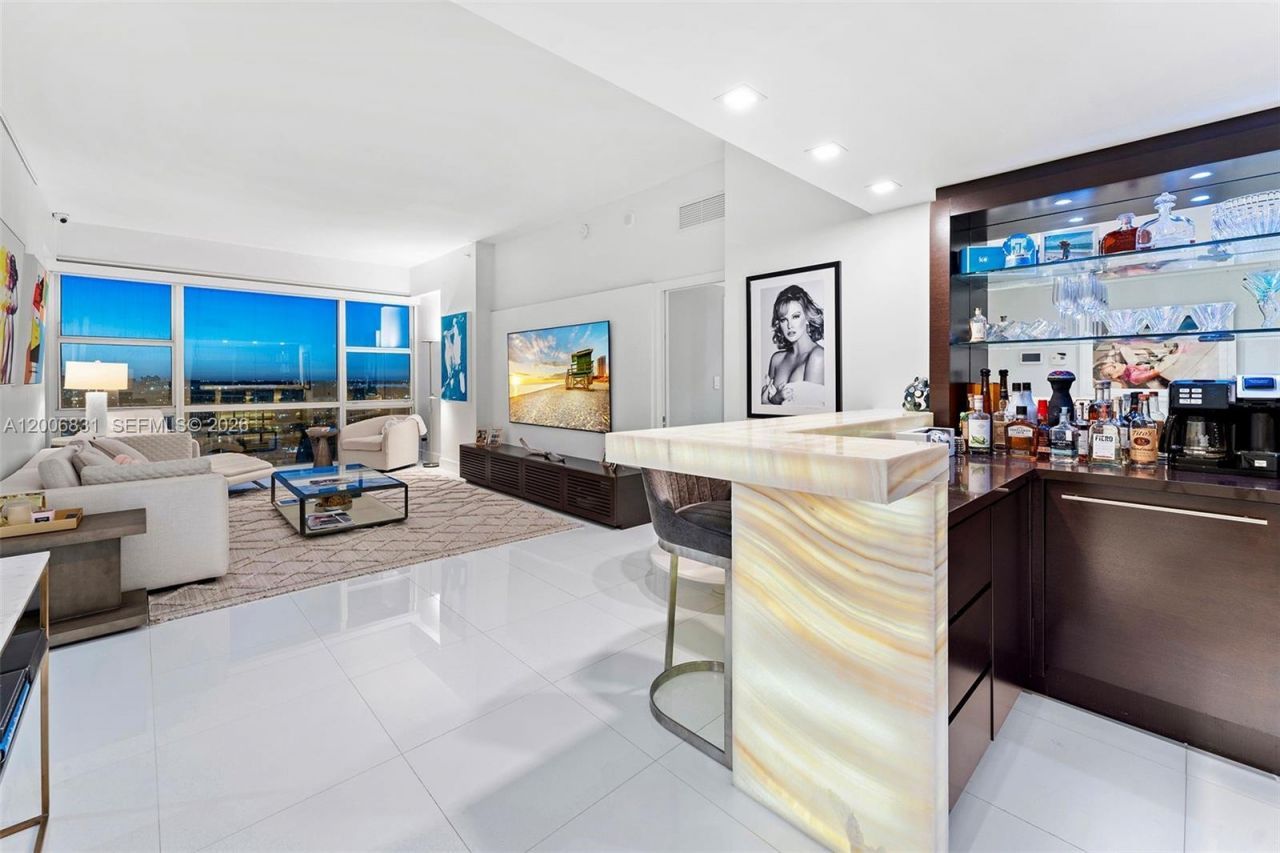 6801 Collins Ave , Unit PH01/02, Miami Beach, FL 33141 Photo