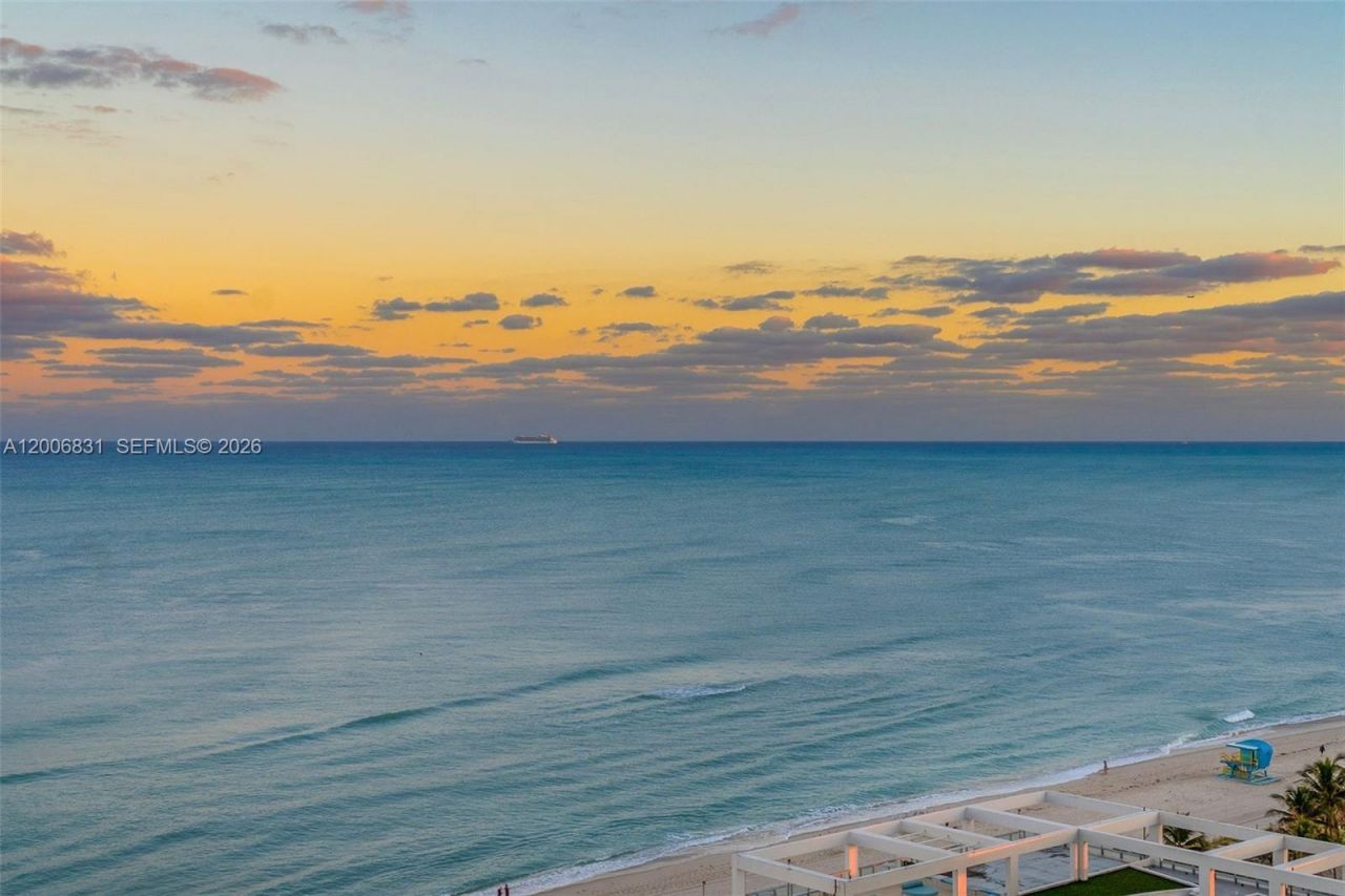 6801 Collins Ave , Unit PH01/02, Miami Beach, FL 33141 Photo