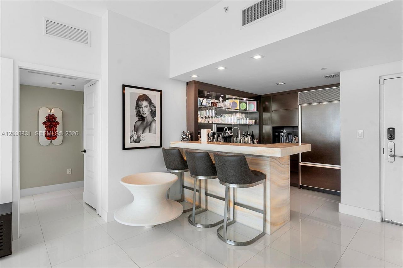 6801 Collins Ave , Unit PH01/02, Miami Beach, FL 33141 Photo