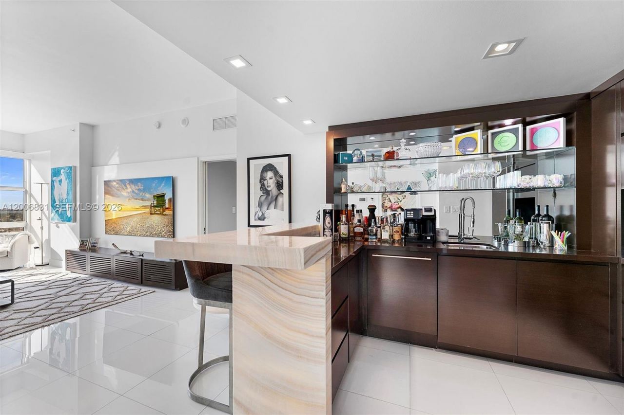 6801 Collins Ave , Unit PH01/02, Miami Beach, FL 33141 Photo